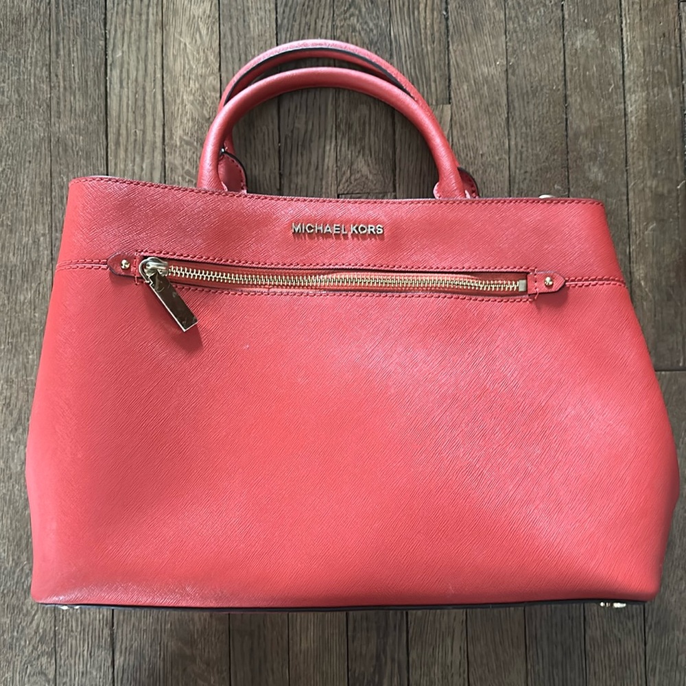 Micheal Kors purse